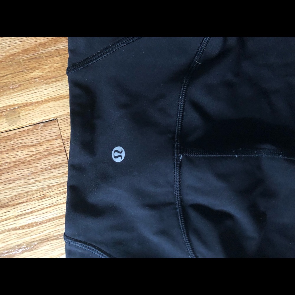 Lululemon black cropped leggings